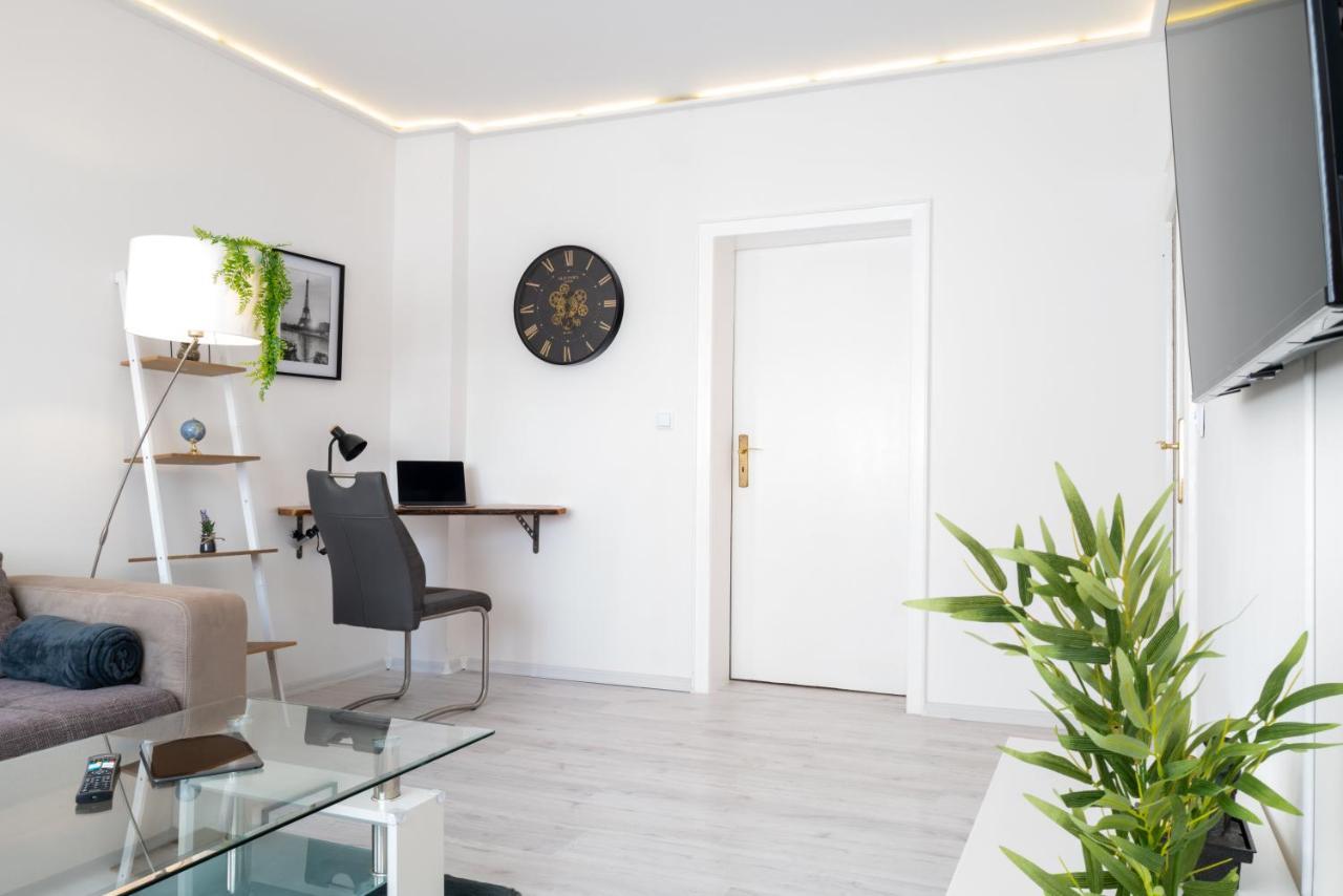 #411 Comfort-Wohnung In Muelheim ミュルハイム・アン・デア・ルール エクステリア 写真